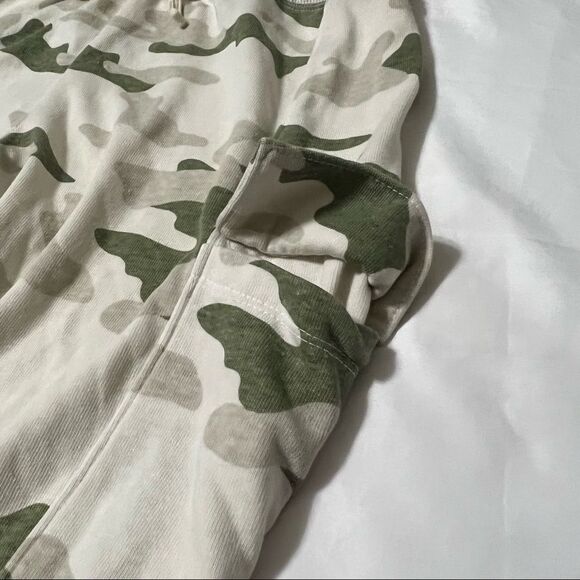 SUNDRY Camo Jogger Sweatpants Cargo Pockets Cream Green Size M - Picture 9 of 12